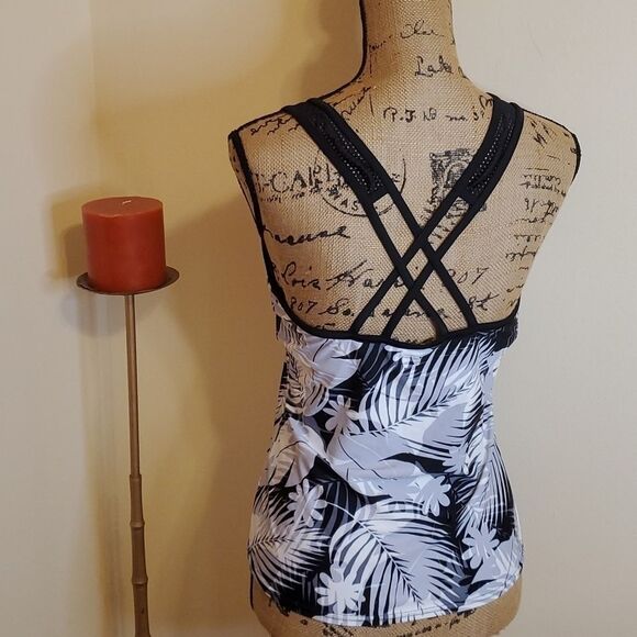 Zero Xposure black, gray & white tankini top size Small - Picture 4 of 11